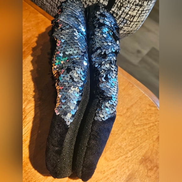 Summerween Sequin Sparkle GHOST Slippers Halloween Cozy Soft Large/XL 9-11 Women - Picture 2 of 3
